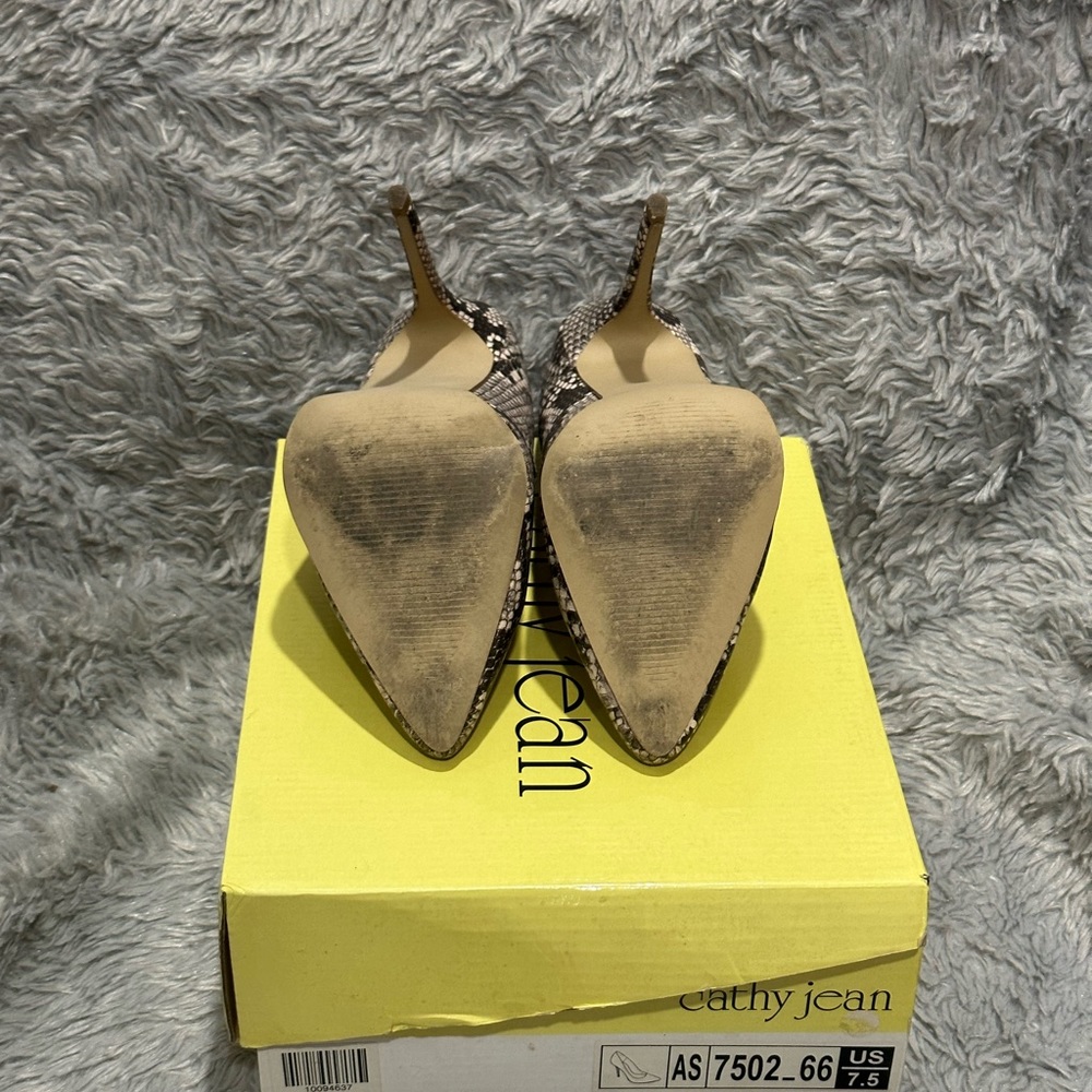 Cathy Jean Snakeskin heels, shoebox included, size 7.5 - Picture 6 of 6